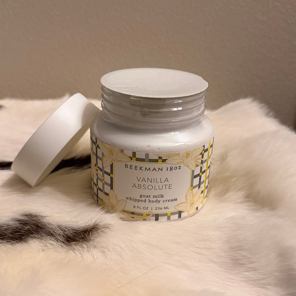 Beekman 1802 Whipped Body Cream 8 oz Absolute Vanilla - Sealed -New